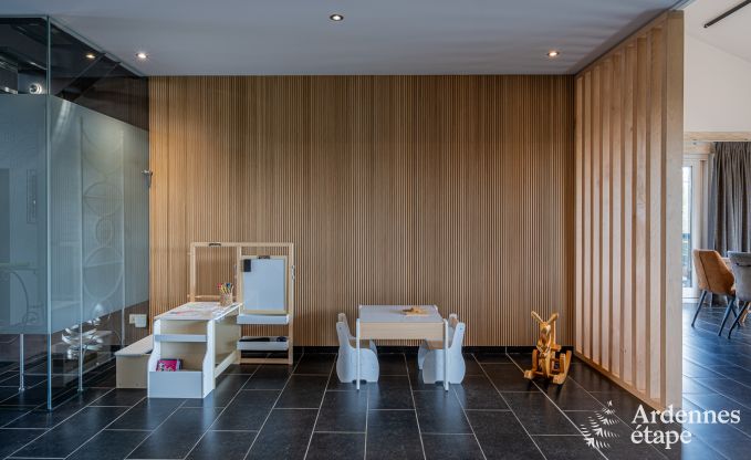 Ger�umige Ferienvilla in Daverdisse f�r 14 Personen mit 5 Schlaf- und Badezimmern, Wellnesseinrichtungen und Privatgarten