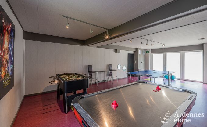 Gerumige Ferienvilla in Daverdisse fr 14 Personen mit 5 Schlaf- und Badezimmern, Wellnesseinrichtungen und Privatgarten