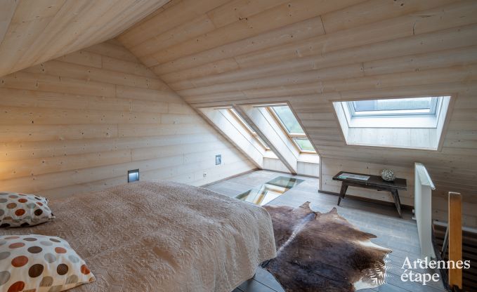 Gerumige Ferienvilla in Daverdisse fr 14 Personen mit 5 Schlaf- und Badezimmern, Wellnesseinrichtungen und Privatgarten