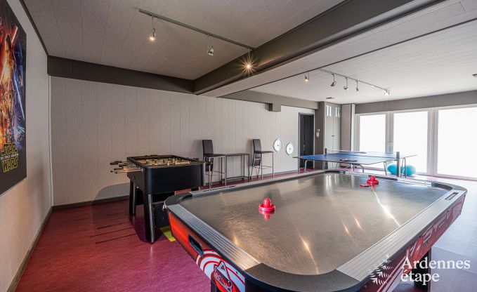 Gerumige Ferienvilla in Daverdisse fr 14 Personen mit 5 Schlaf- und Badezimmern, Wellnesseinrichtungen und Privatgarten