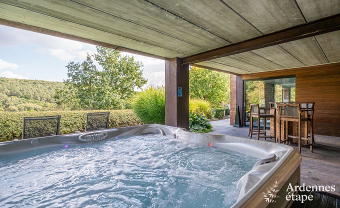 Gerumige Ferienvilla in Daverdisse fr 14 Personen mit 5 Schlaf- und Badezimmern, Wellnesseinrichtungen und Privatgarten