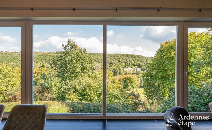 Gerumige Ferienvilla in Daverdisse fr 14 Personen mit 5 Schlaf- und Badezimmern, Wellnesseinrichtungen und Privatgarten