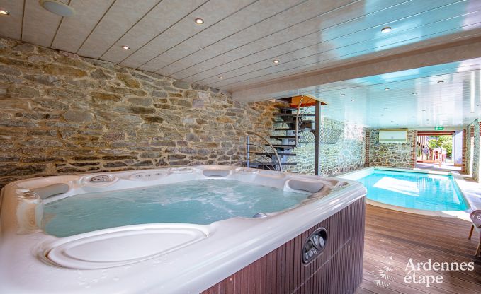 Gerumige Ferienvilla in Daverdisse fr 14 Personen mit 5 Schlaf- und Badezimmern, Wellnesseinrichtungen und Privatgarten