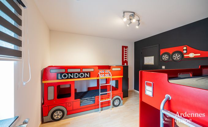 Gerumige Ferienvilla in Daverdisse fr 14 Personen mit 5 Schlaf- und Badezimmern, Wellnesseinrichtungen und Privatgarten