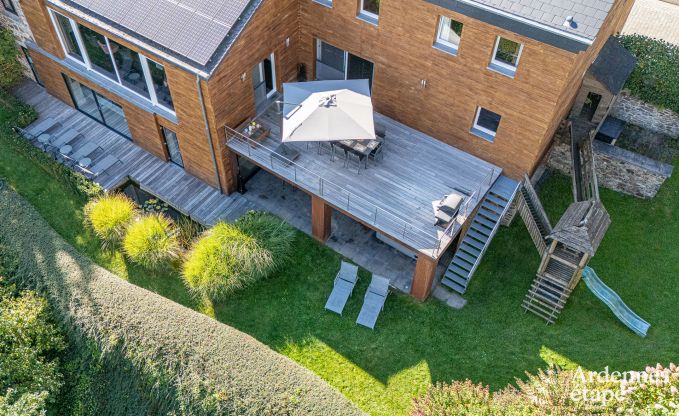 Gerumige Ferienvilla in Daverdisse fr 14 Personen mit 5 Schlaf- und Badezimmern, Wellnesseinrichtungen und Privatgarten