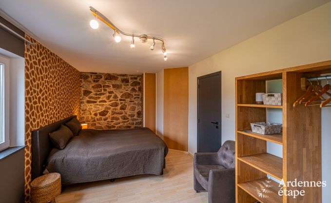 Gerumige Ferienvilla in Daverdisse fr 14 Personen mit 5 Schlaf- und Badezimmern, Wellnesseinrichtungen und Privatgarten