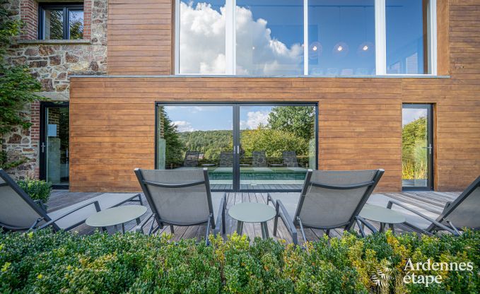 Gerumige Ferienvilla in Daverdisse fr 14 Personen mit 5 Schlaf- und Badezimmern, Wellnesseinrichtungen und Privatgarten