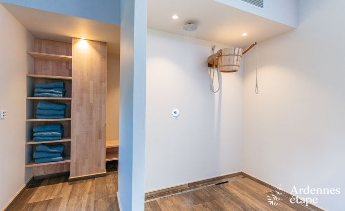 Gerumige Luxusvilla in Daverdisse fr 22 Personen mit 11 Schlafzimmern, Hallenbad, Sauna und Whirlpool