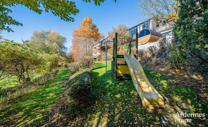 Ger�umiges Ferienhaus f�r 20 Personen mit 10 Schlafzimmern, Sauna, Jacuzzi und Spielzimmer in der N�he von Dinant