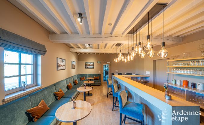 Ger�umiges Ferienhaus f�r 20 Personen mit 10 Schlafzimmern, Sauna, Jacuzzi und Spielzimmer in der N�he von Dinant