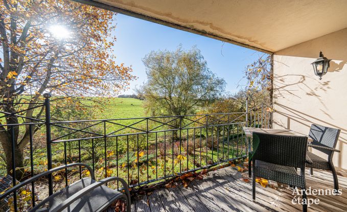 Ger�umiges Ferienhaus f�r 20 Personen mit 10 Schlafzimmern, Sauna, Jacuzzi und Spielzimmer in der N�he von Dinant