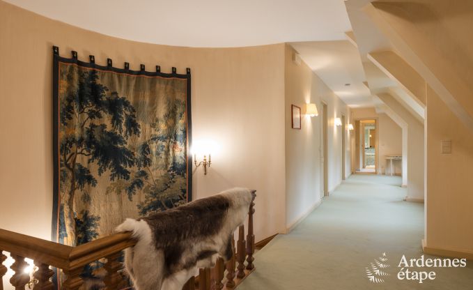 Gerumiges Ferienhaus mit Pool in Dinant, Ardennen