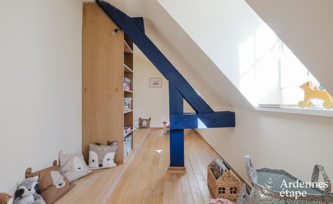 Ger�umiges Ferienhaus mit Pool in Dinant, Ardennen