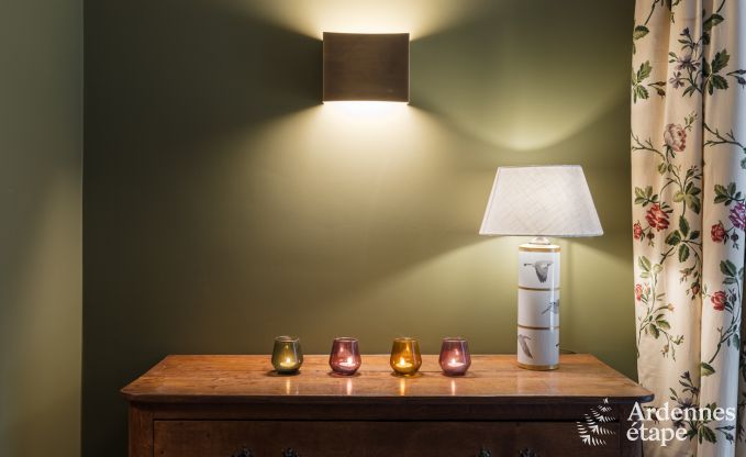 Gerumiges Ferienhaus mit Pool in Dinant, Ardennen