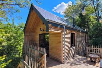 Einzigartiges und gemtliches Chalet fr 2 in Doische mit Holzofen und Terrasse