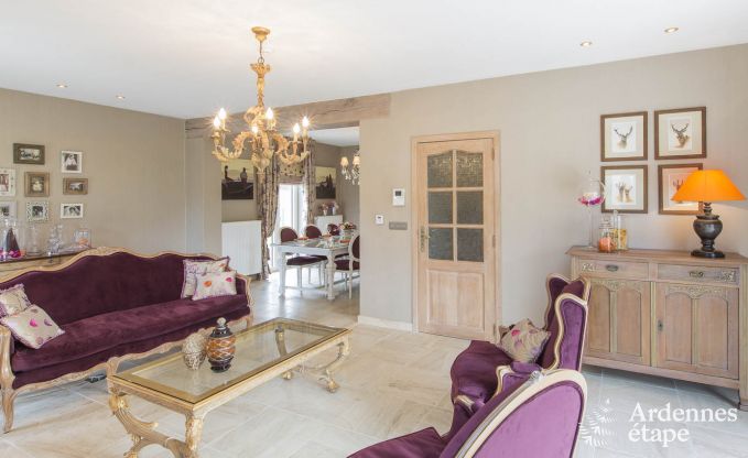 Luxusvilla f�r 8 Personen in Doische: Infrarotkabine, Jacuzzi, Kassettenkamin, Teich und privater Garten