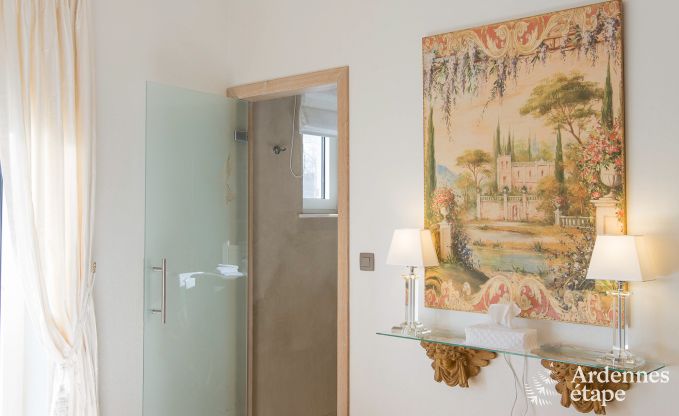 Luxusvilla f�r 8 Personen in Doische: Infrarotkabine, Jacuzzi, Kassettenkamin, Teich und privater Garten