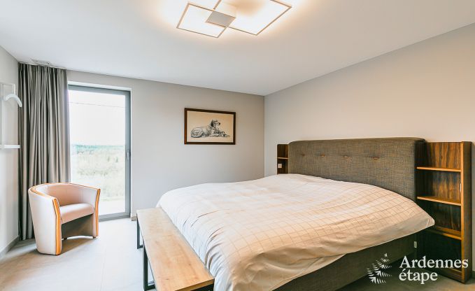 Ferienhaus in Doische: komfortabler Aufenthalt f�r 19 Personen mit Spielzimmer, privatem Garten und in der N�he von Dinant