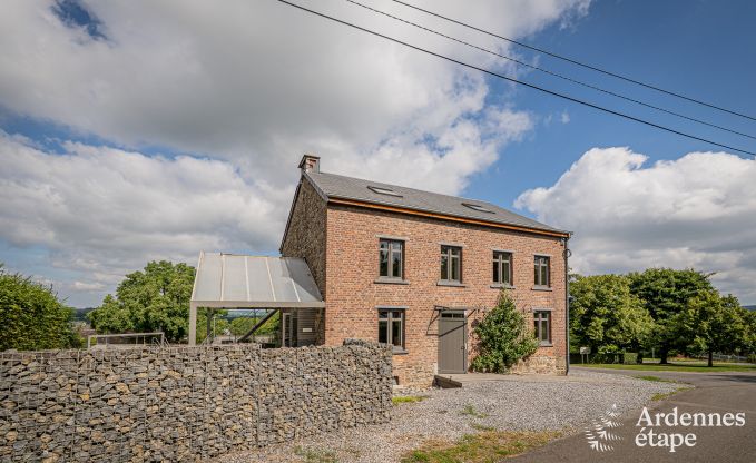 Gerumiges Cottage in Durbuy (Heyd) fr 14 Personen mit 5 Schlafzimmern, 5 Badezimmern, Sauna und Garten