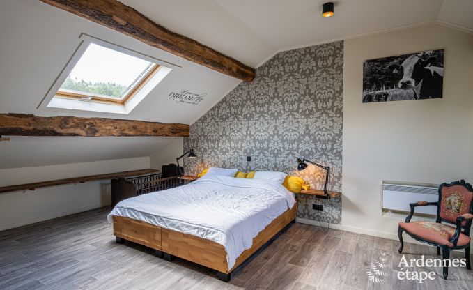 Gerumiges Cottage in Durbuy (Heyd) fr 14 Personen mit 5 Schlafzimmern, 5 Badezimmern, Sauna und Garten