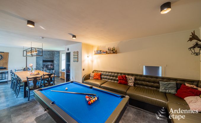 Gerumiges Cottage in Durbuy (Heyd) fr 14 Personen mit 5 Schlafzimmern, 5 Badezimmern, Sauna und Garten