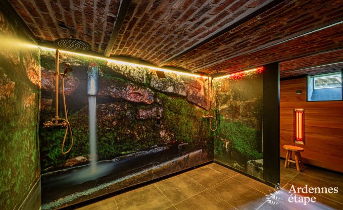 Gerumiges Cottage in Durbuy (Heyd) fr 14 Personen mit 5 Schlafzimmern, 5 Badezimmern, Sauna und Garten