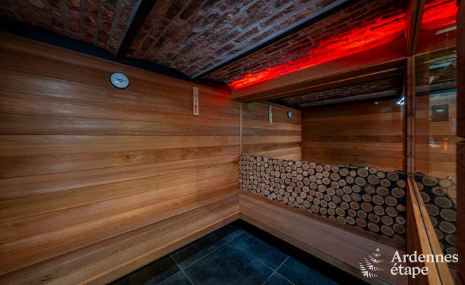 Gerumiges Cottage in Durbuy (Heyd) fr 14 Personen mit 5 Schlafzimmern, 5 Badezimmern, Sauna und Garten