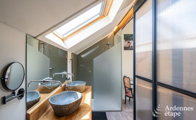 Gerumiges Cottage in Durbuy (Heyd) fr 14 Personen mit 5 Schlafzimmern, 5 Badezimmern, Sauna und Garten