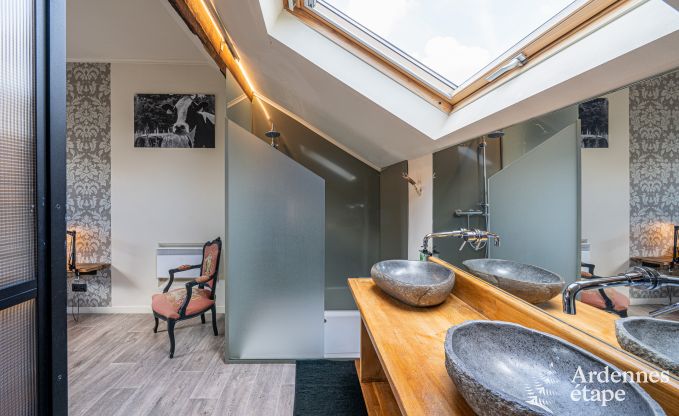 Gerumiges Cottage in Durbuy (Heyd) fr 14 Personen mit 5 Schlafzimmern, 5 Badezimmern, Sauna und Garten