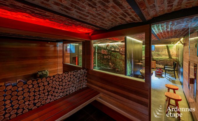 Gerumiges Cottage in Durbuy (Heyd) fr 14 Personen mit 5 Schlafzimmern, 5 Badezimmern, Sauna und Garten