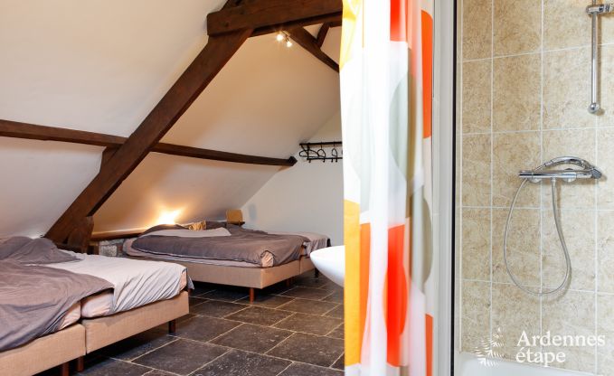 Komfortables Ferienhaus in Schlossbauernhof für 26 Personen in Durbuy