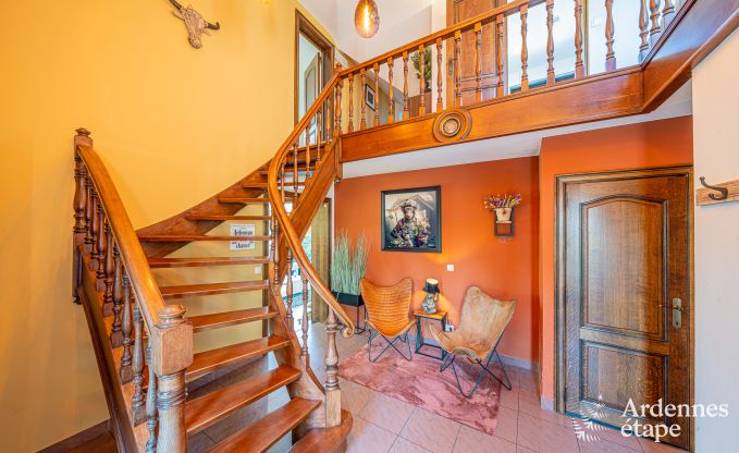 Chalet in Durbuy fr 12 Personen mit Jacuzzi, Sauna, Holzofen und Schwimmbad