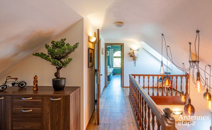 Chalet in Durbuy f�r 12 Personen mit Jacuzzi, Sauna, Holzofen und Schwimmbad