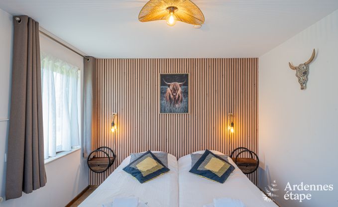 Chalet in Durbuy f�r 12 Personen mit Jacuzzi, Sauna, Holzofen und Schwimmbad