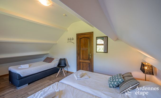 Chalet in Durbuy f�r 12 Personen mit Jacuzzi, Sauna, Holzofen und Schwimmbad