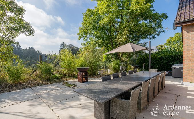 Chalet in Durbuy f�r 12 Personen mit Jacuzzi, Sauna, Holzofen und Schwimmbad