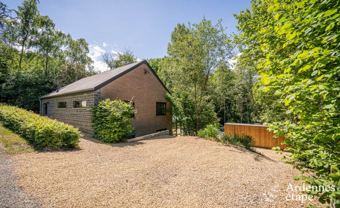 Ger�umige Villa f�r 8 Personen in Durbuy mit Sauna, Whirlpool und Privatgarten