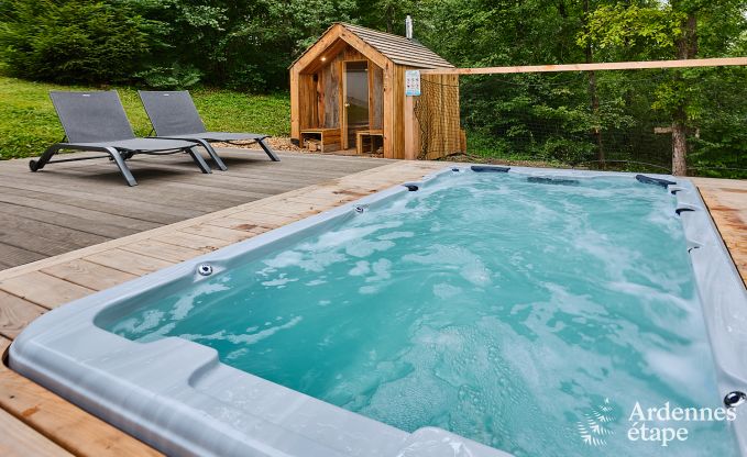 Luxusvilla in Durbuy fr 8 Personen mit Jacuzzi, Sauna, berdachtem Terrasse und Privatgarten
