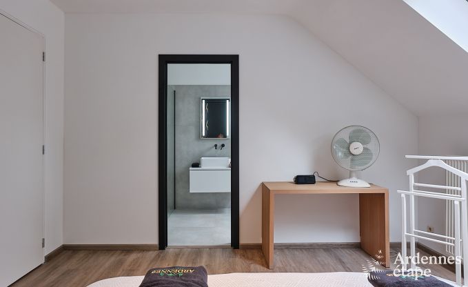 Luxusvilla in Durbuy fr 8 Personen mit Jacuzzi, Sauna, berdachtem Terrasse und Privatgarten