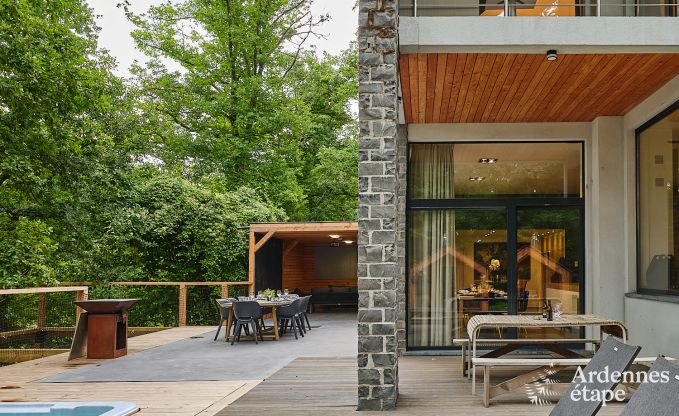 Luxusvilla in Durbuy fr 8 Personen mit Jacuzzi, Sauna, berdachtem Terrasse und Privatgarten