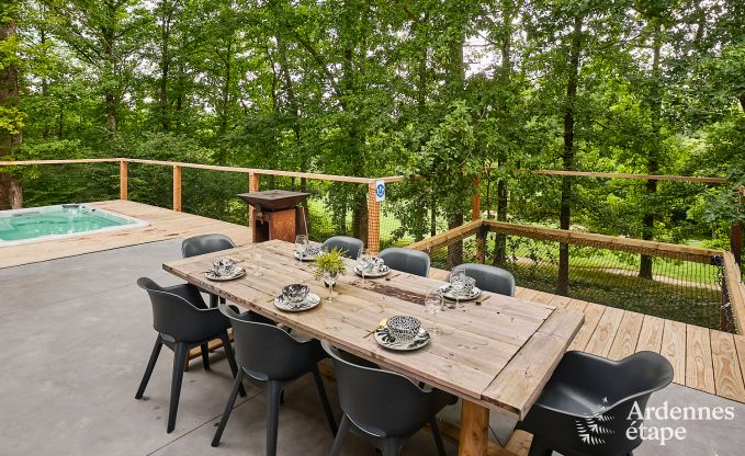 Luxusvilla in Durbuy fr 8 Personen mit Jacuzzi, Sauna, berdachtem Terrasse und Privatgarten