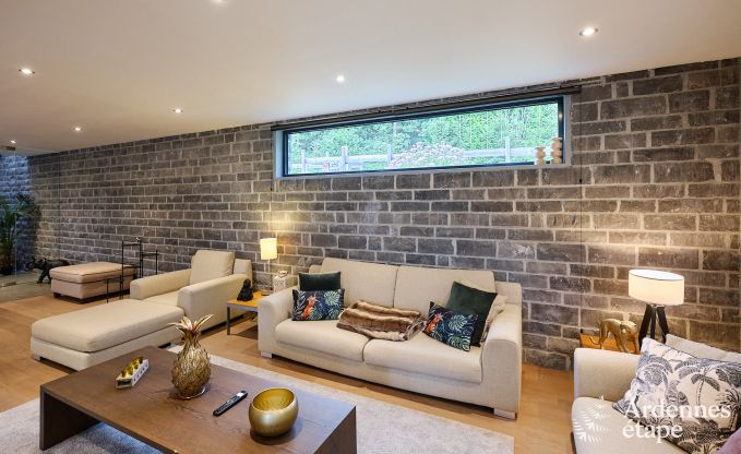 Luxusvilla in Durbuy fr 8 Personen mit Jacuzzi, Sauna, berdachtem Terrasse und Privatgarten
