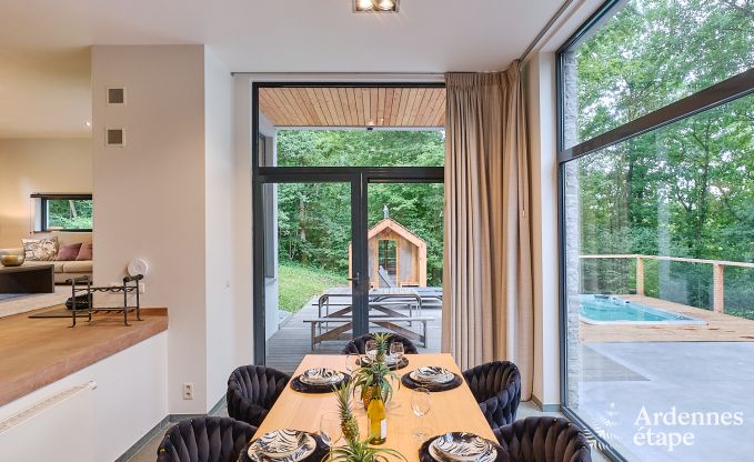 Luxusvilla in Durbuy fr 8 Personen mit Jacuzzi, Sauna, berdachtem Terrasse und Privatgarten