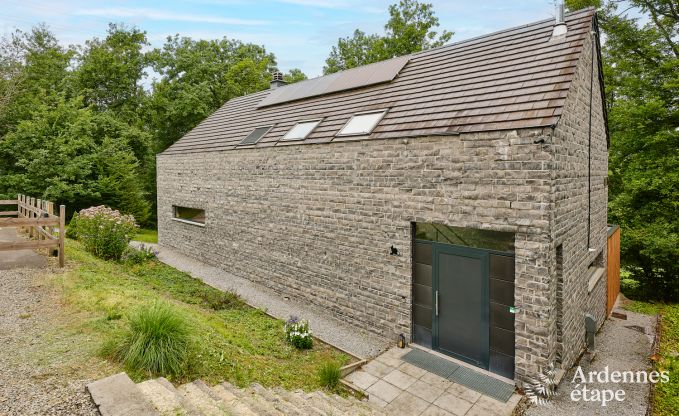 Luxusvilla in Durbuy fr 8 Personen mit Jacuzzi, Sauna, berdachtem Terrasse und Privatgarten