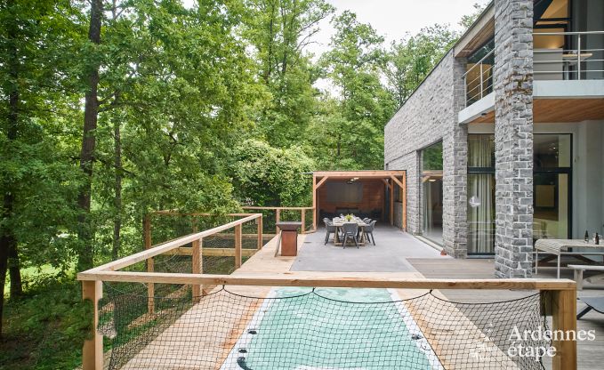 Luxusvilla in Durbuy fr 8 Personen mit Jacuzzi, Sauna, berdachtem Terrasse und Privatgarten