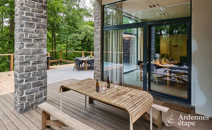 Luxusvilla in Durbuy fr 8 Personen mit Jacuzzi, Sauna, berdachtem Terrasse und Privatgarten
