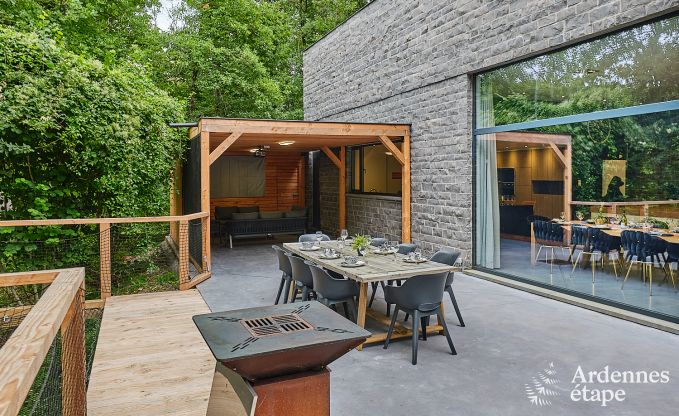 Luxusvilla in Durbuy fr 8 Personen mit Jacuzzi, Sauna, berdachtem Terrasse und Privatgarten
