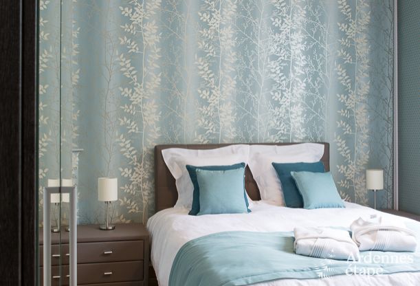 Luxusvilla in Durbuy: Unterkunft f�r 15 Personen mit Pool, Spa und Natur in den Ardennen