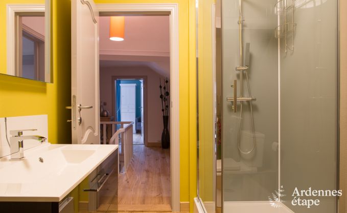 Luxusvilla in Durbuy: Unterkunft f�r 15 Personen mit Pool, Spa und Natur in den Ardennen