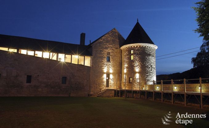 Prachtvoller Schlossbauernhof für 18 Personen in Durbuy